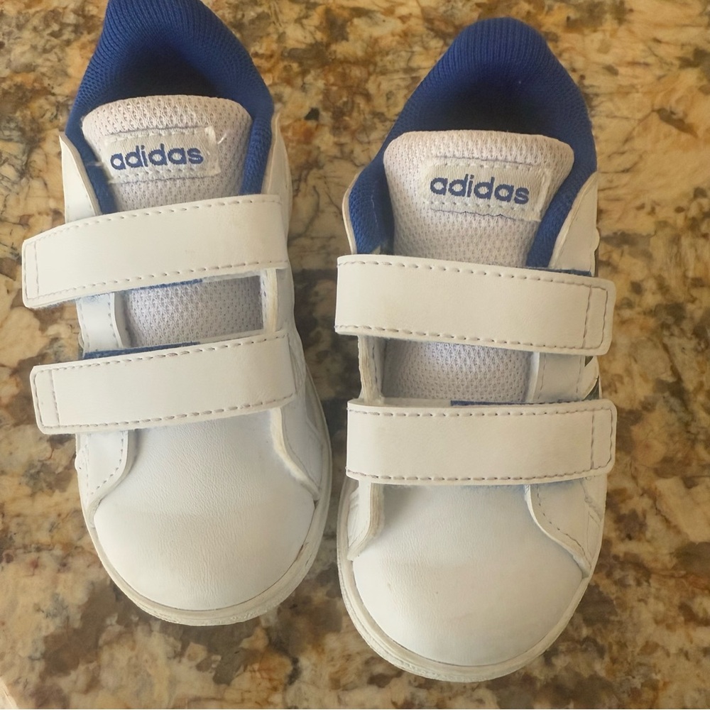 Adidas Grand Court 2.0 Kids White Blue Camo Velcro Sneakers Size 6.5 - Picture 6 of 16